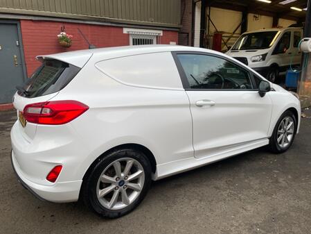 FORD FIESTA VAN 1.5 TDCi Sport